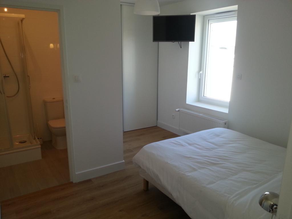 Bull'It Hotel Saint-Genis-Laval Room photo