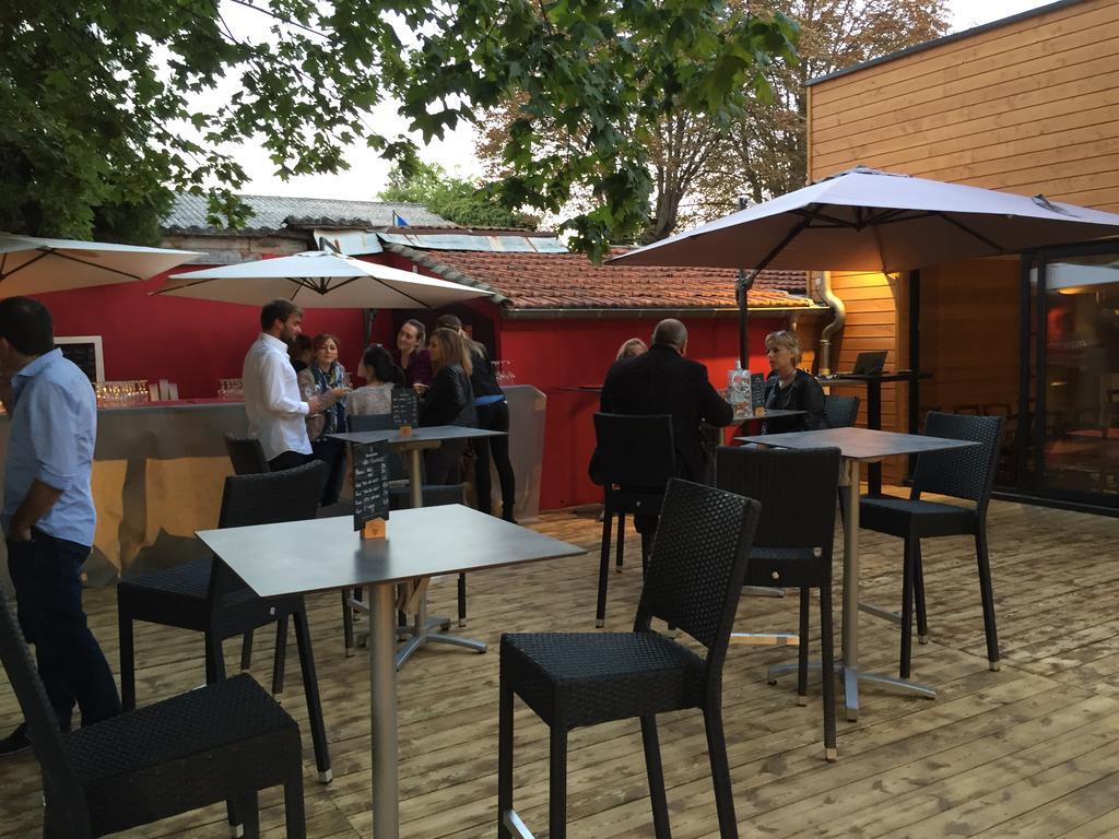 Bull'It Hotel Saint-Genis-Laval Exterior photo